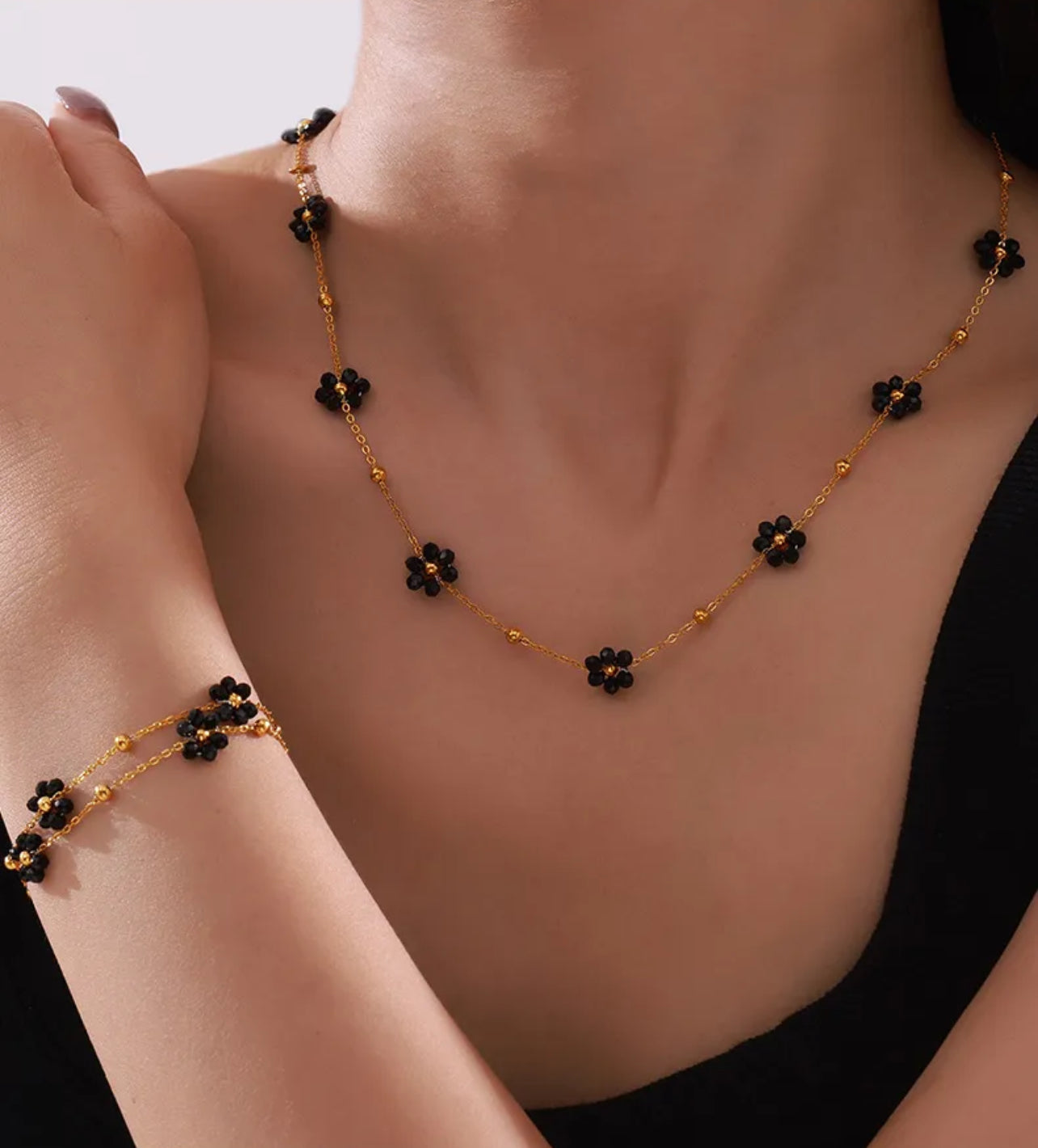 Black flower bracelet
