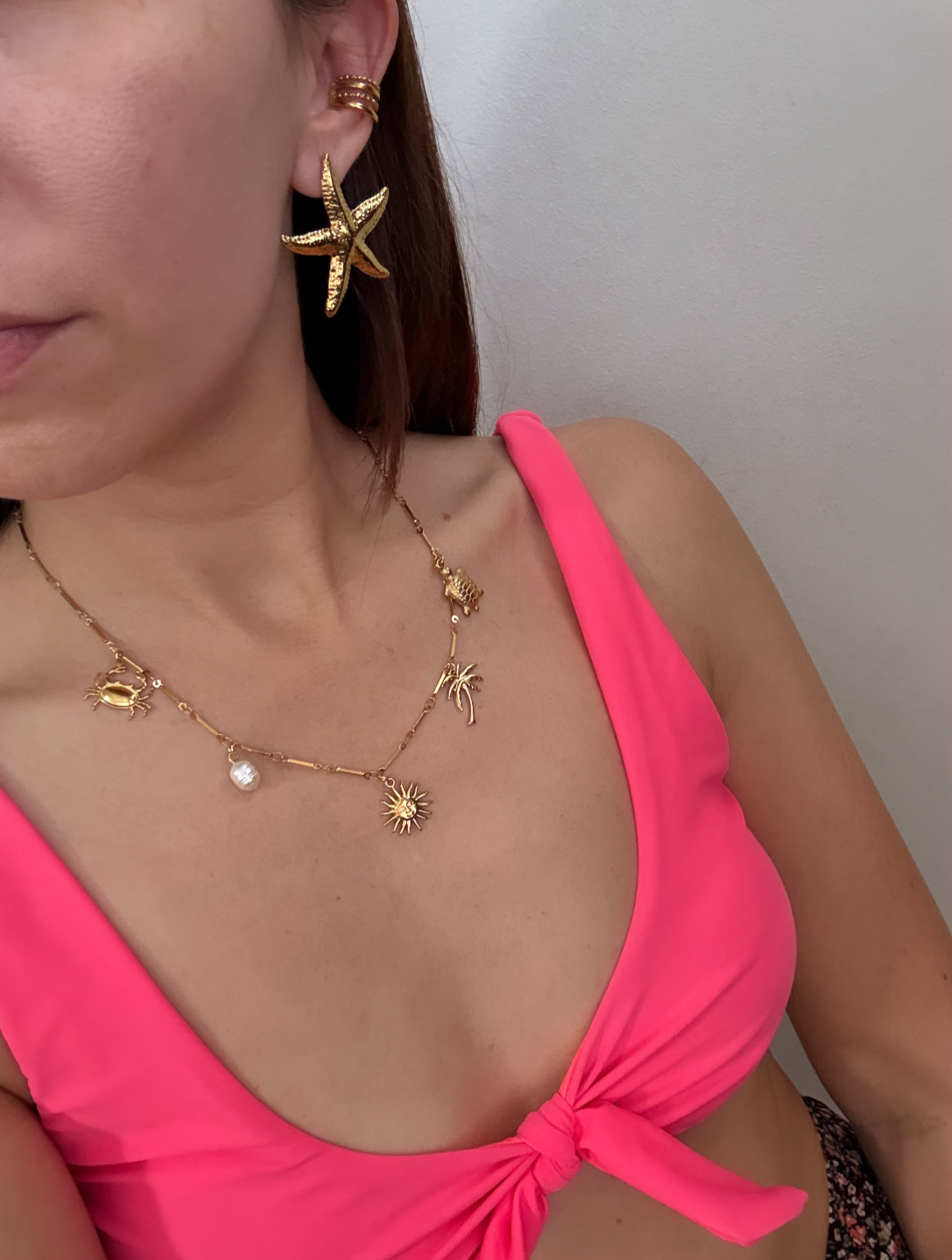 Isleña charm necklace