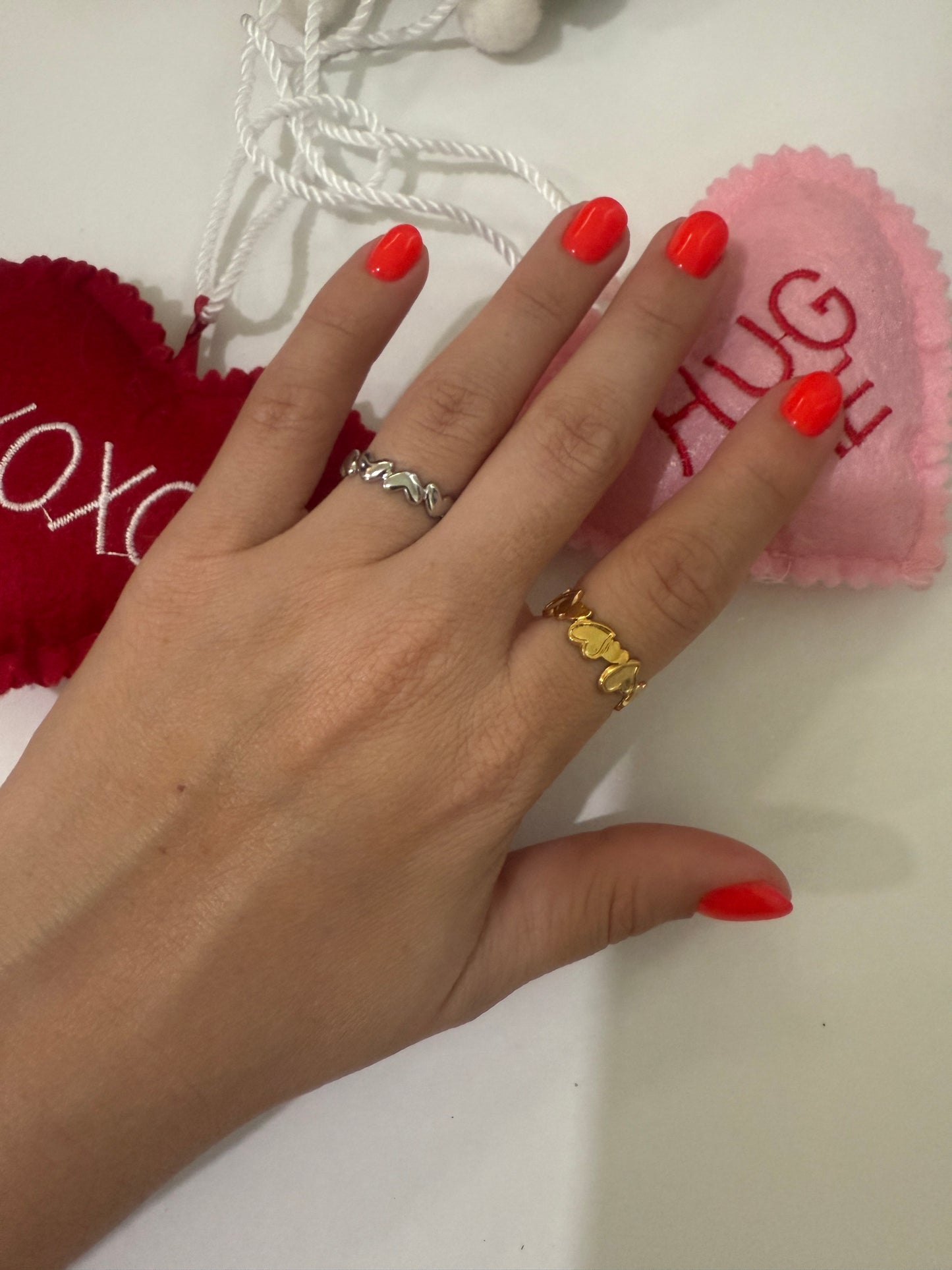 Gold hearts ring