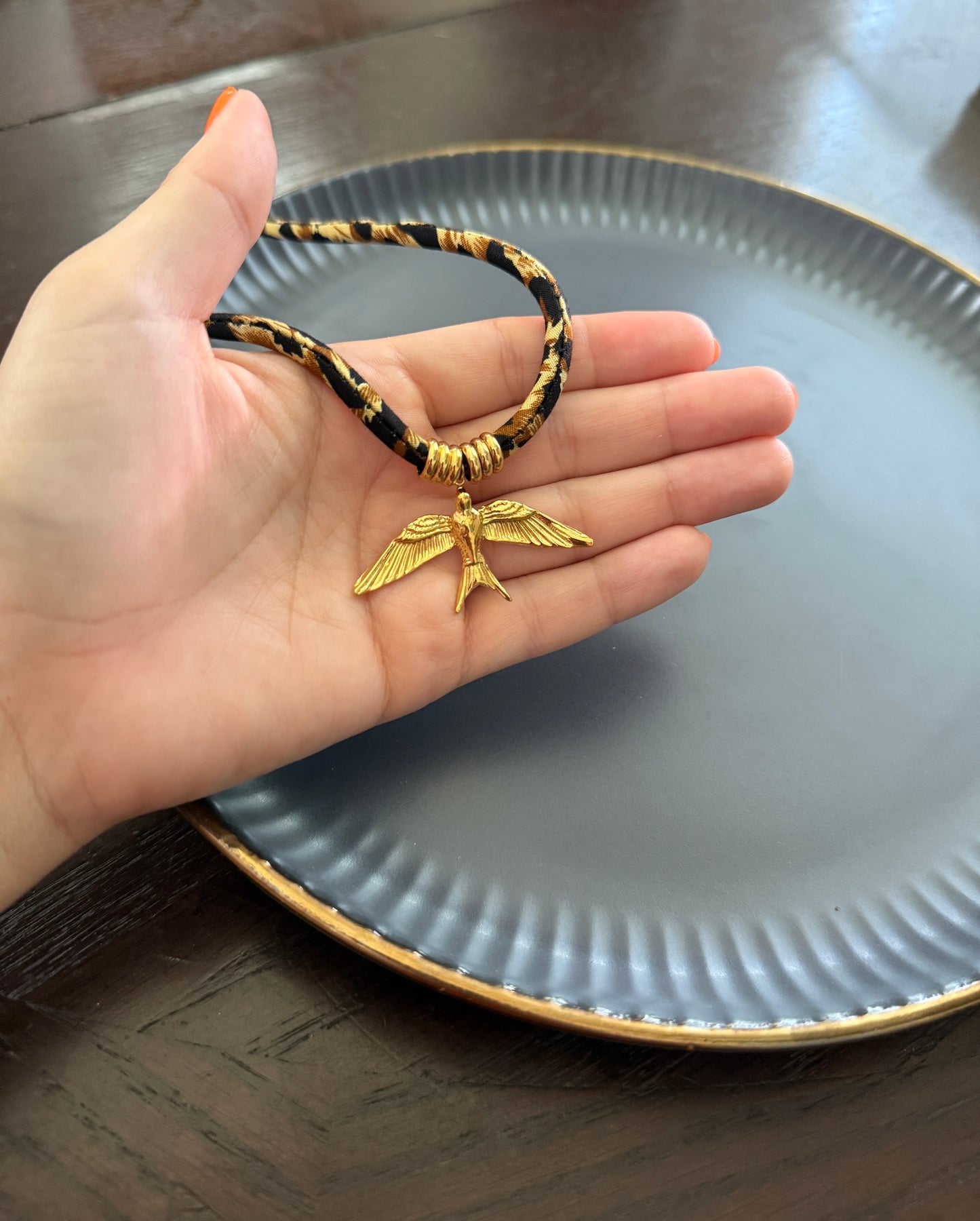 Bird golden leopard necklace