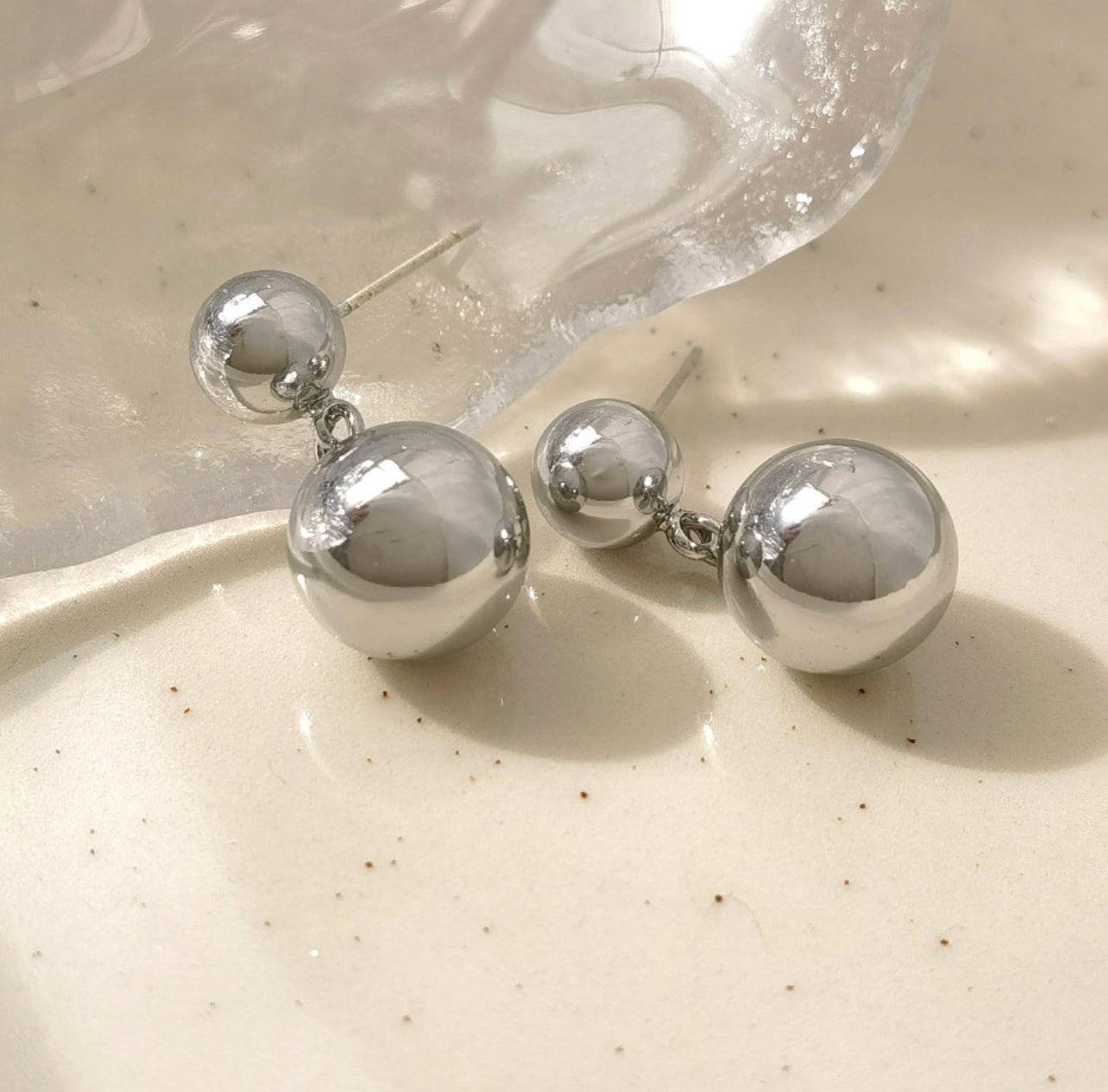 Ball earrings