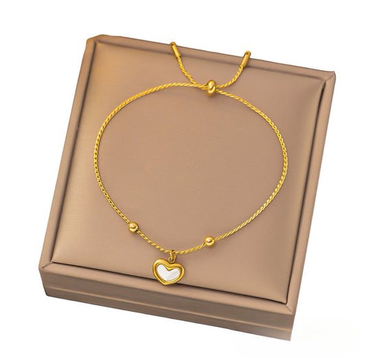 Classic heart bracelet