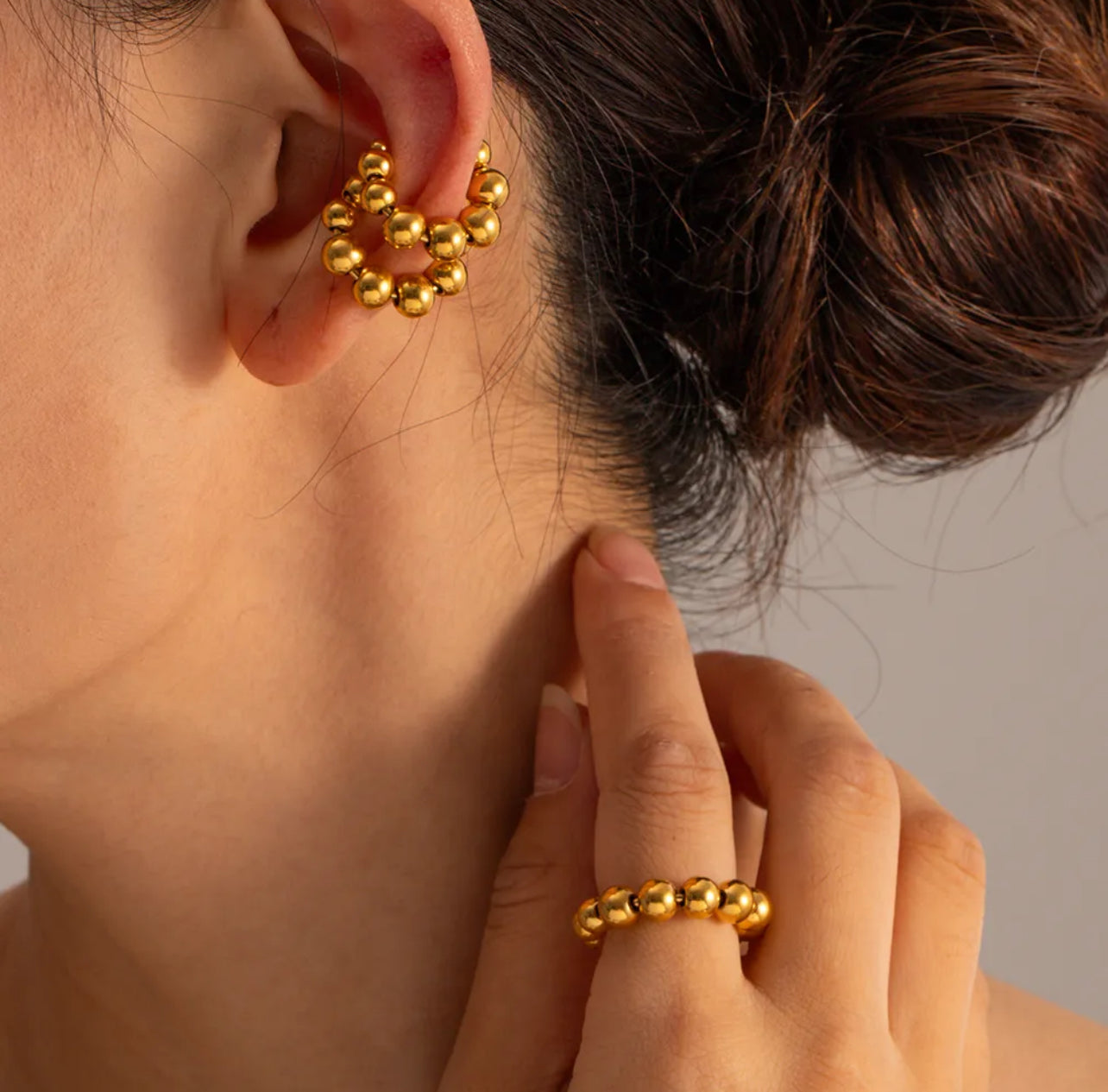 Bubble ear cuff