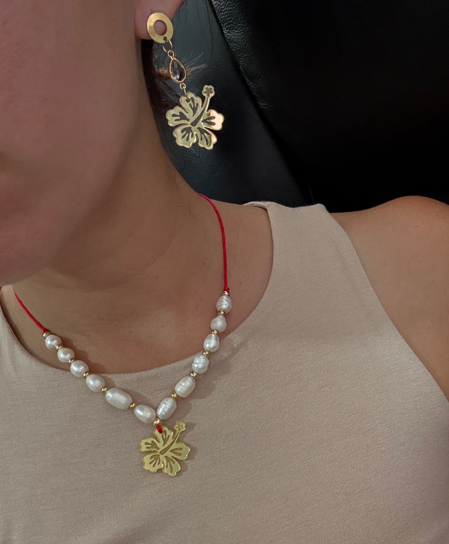 Amapola dorada necklace