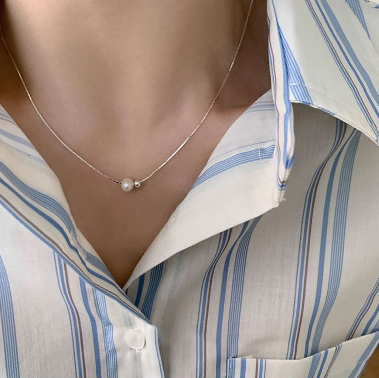 Silver pearl necklace