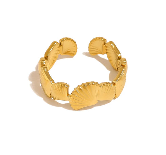Gold shell ring