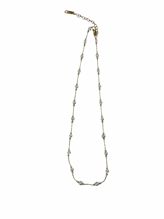 Grace pearl necklace