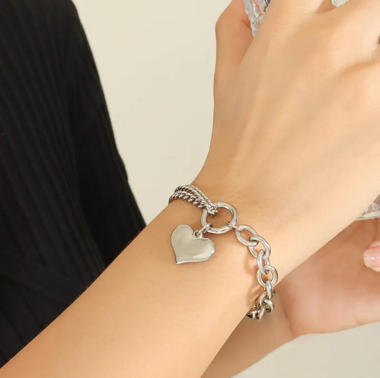 Fashion heart bracelet