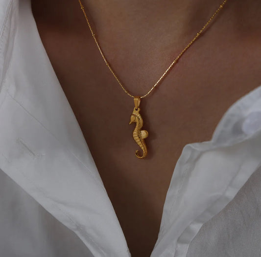 Sea horse necklace