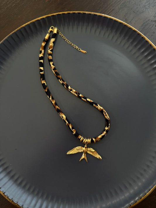 Bird golden leopard necklace