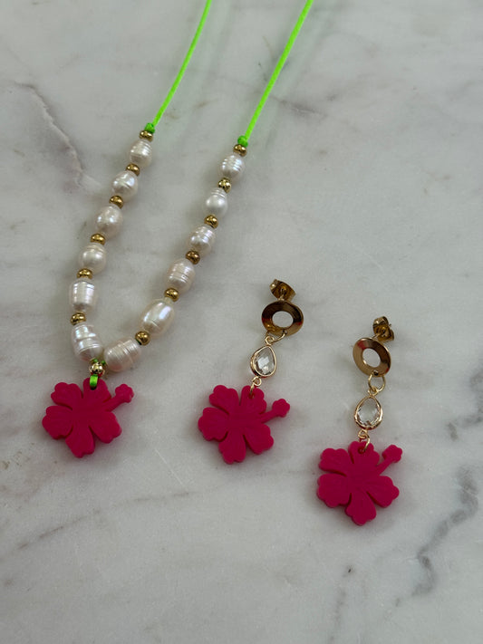 Amapola fuchsia necklace