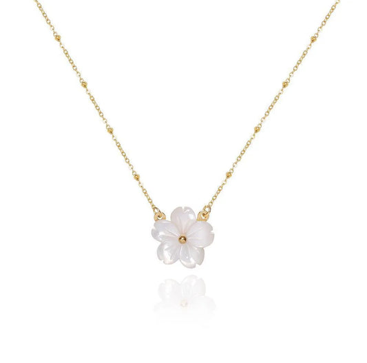 White flower necklace