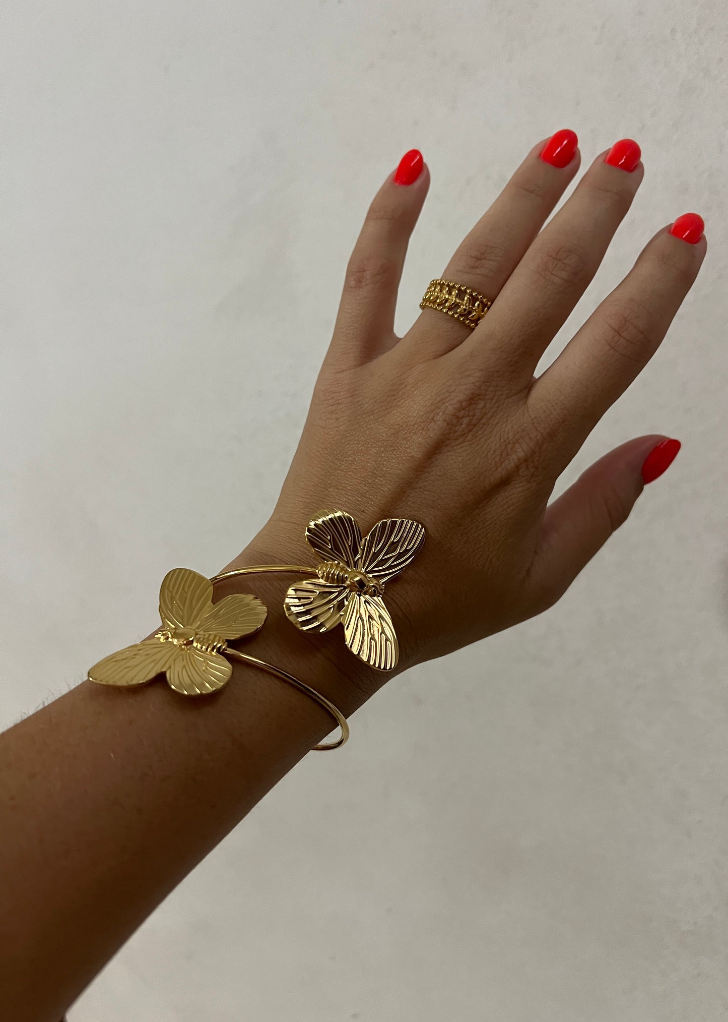 Golden leaves ring