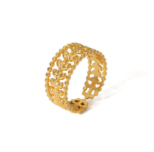 Golden leaves ring
