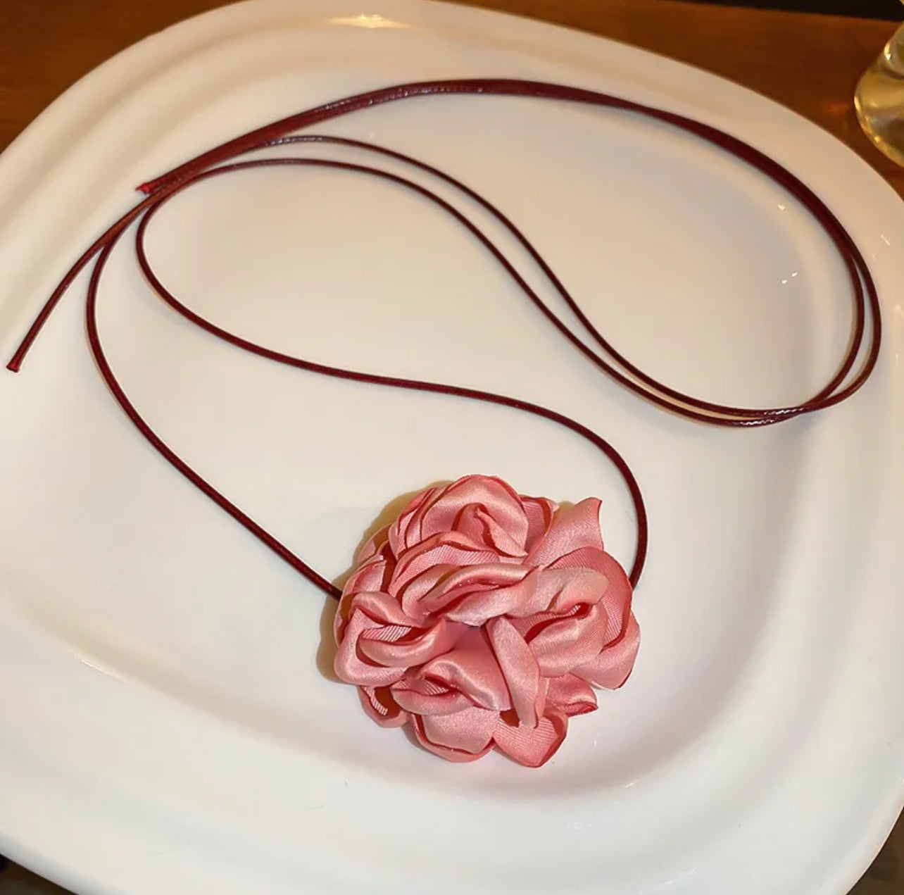 Flower cloth choker