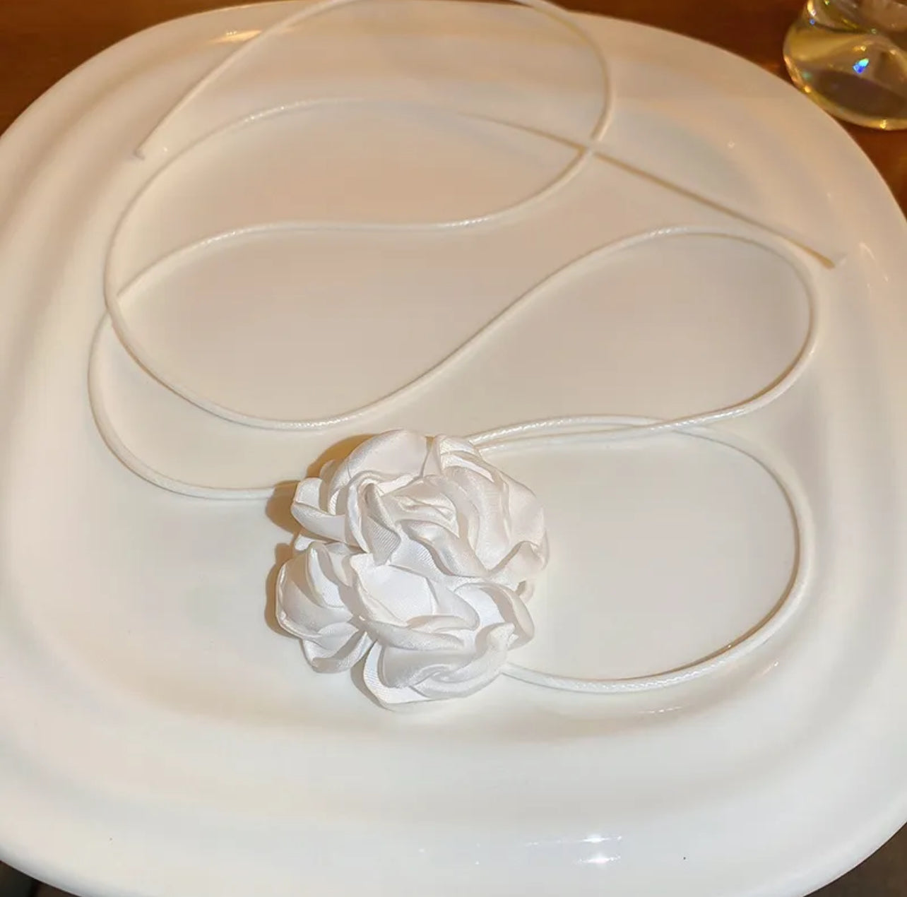 Flower cloth choker