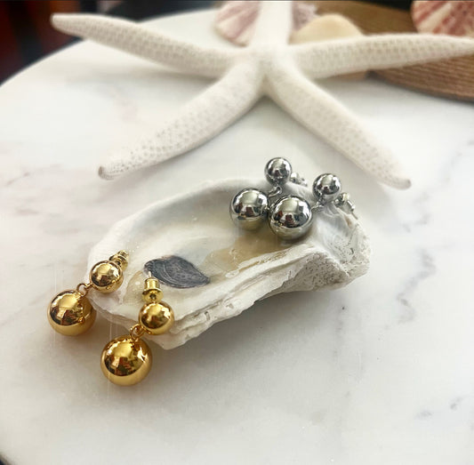 Ball earrings