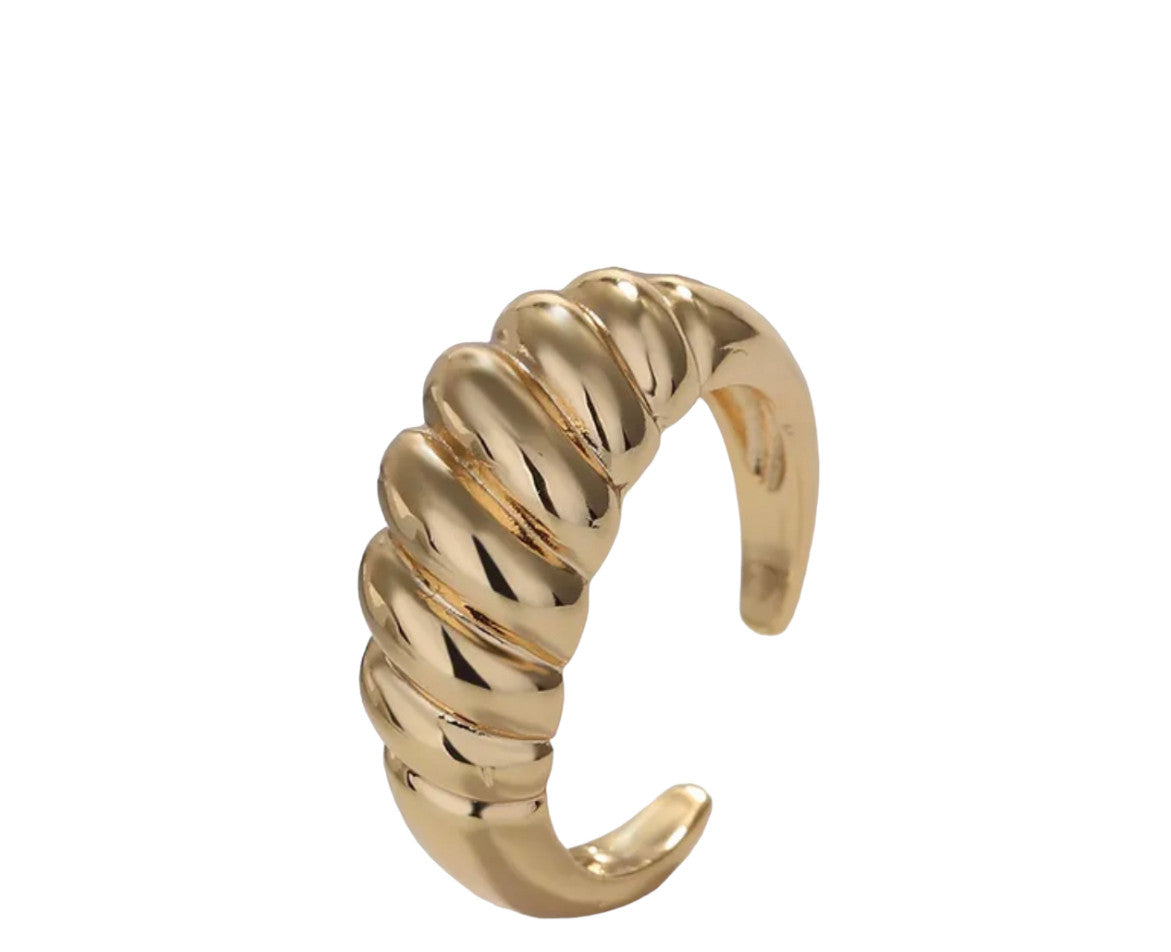 Croissant ring