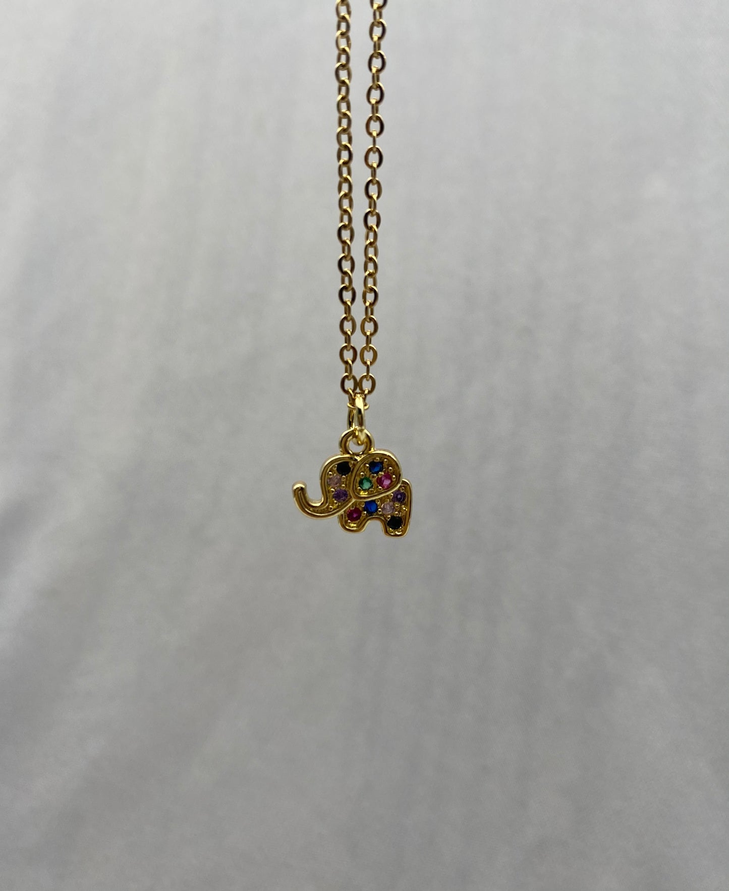 Delicates necklaces