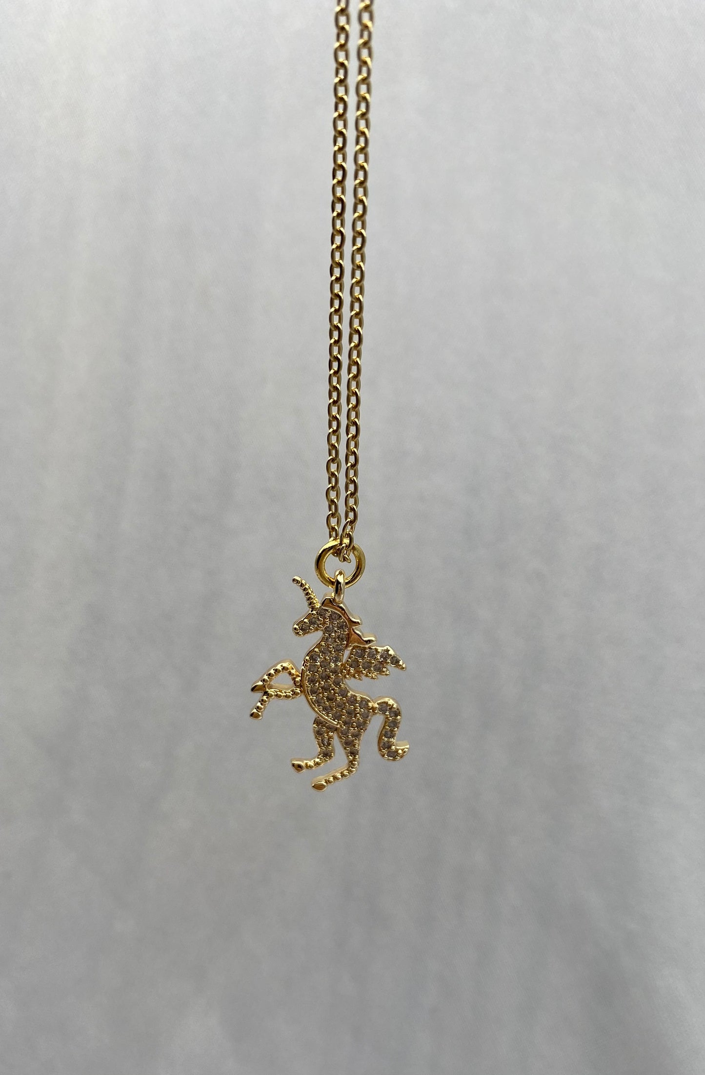 Delicates necklaces