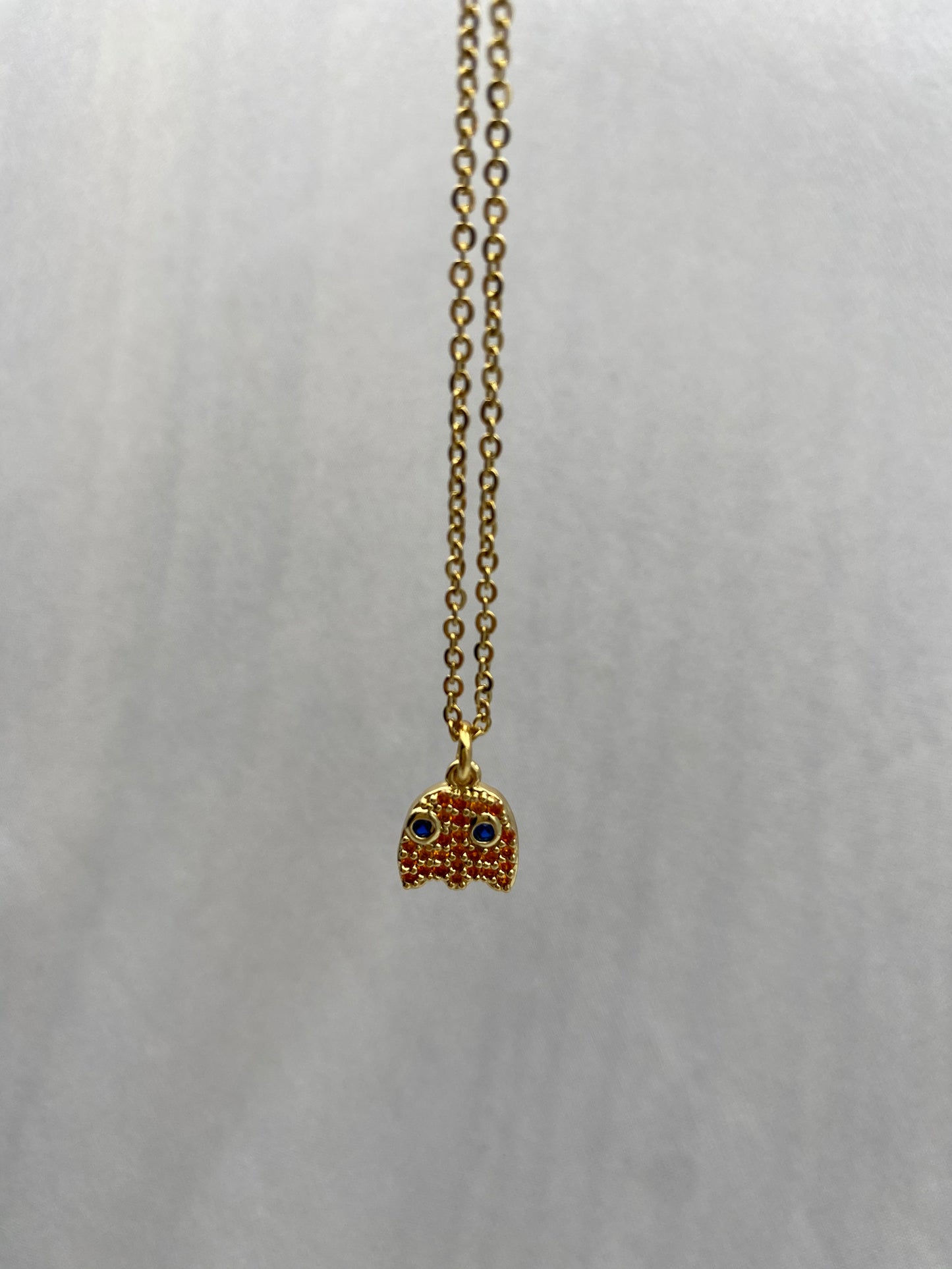 Delicates necklaces