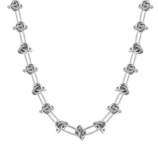 Knot silver necklace